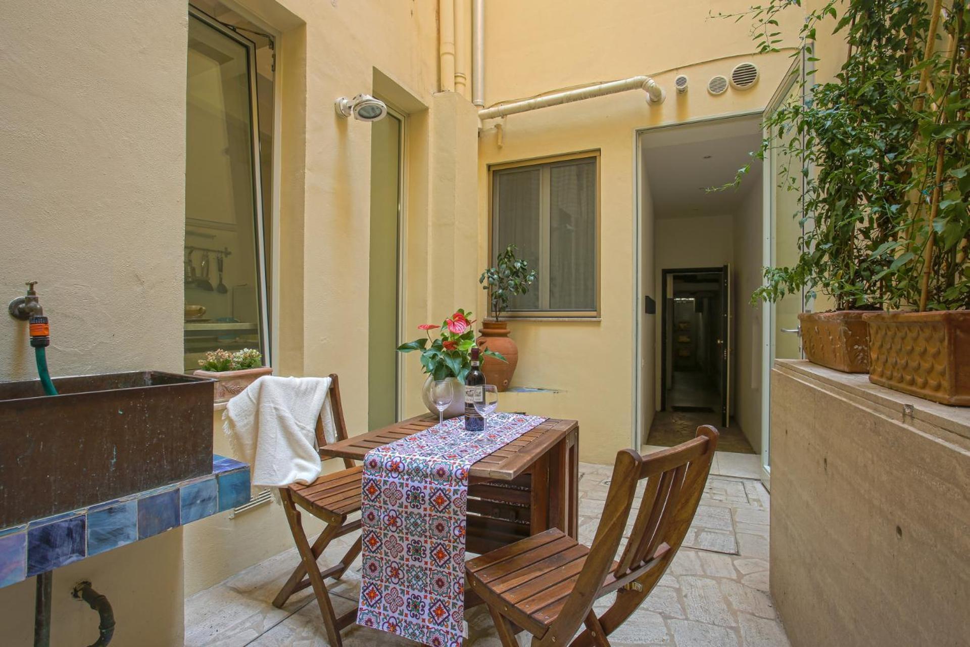 Santo Spirito Nest In Oltrano Florencia